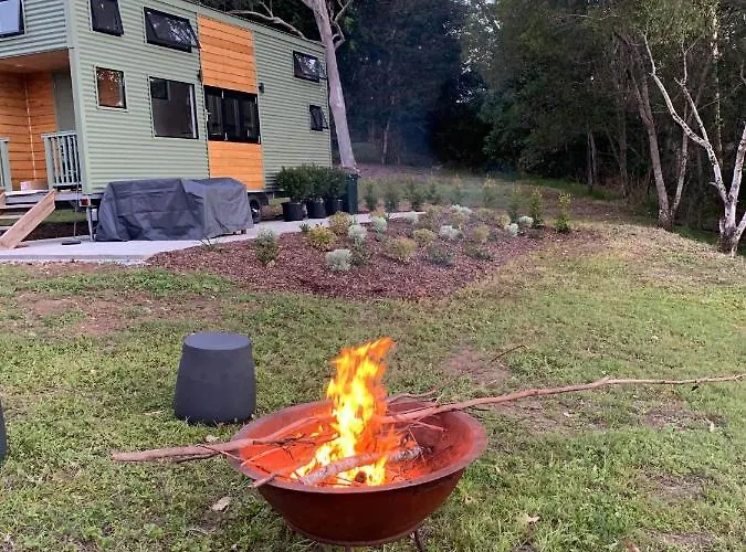 Gorgeous 2 Bedroom Tiny House Noosa Hinterland