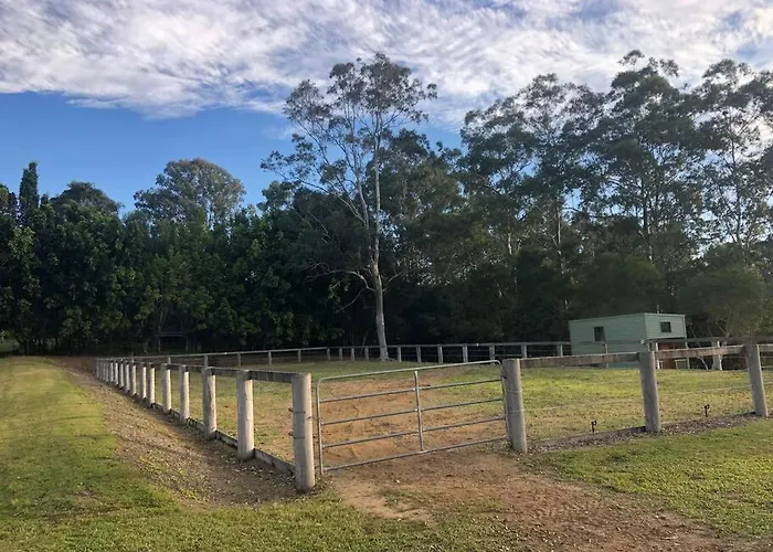Gorgeous 2 Bedroom Tiny House Noosa Hinterland