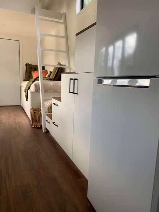 Gorgeous 2 Bedroom Tiny House Noosa Hinterland * Bollier